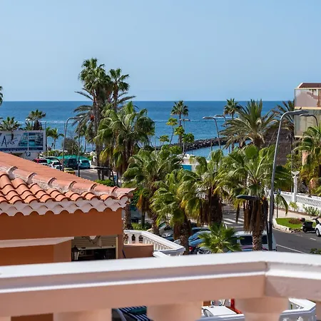 Apartman Front Americas