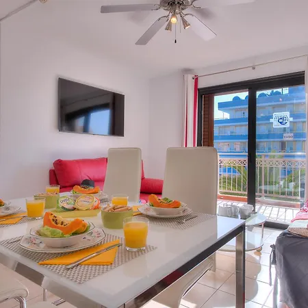 Apartman Front Americas